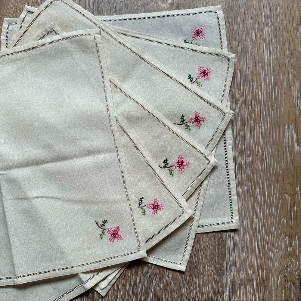 Vintage 60s 70s Set of 6 Cross Stitch 100% Cotton Hemstitched Table Napkins